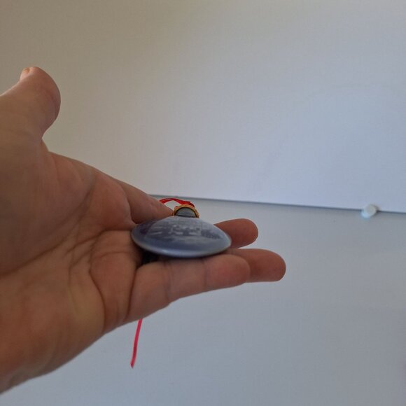 VINTAGE 1993 BING & GRONDAHL ANNUAL BLUE PORCELAIN CHRISTMAS DROP ORNAMENT - Picture 7 of 14